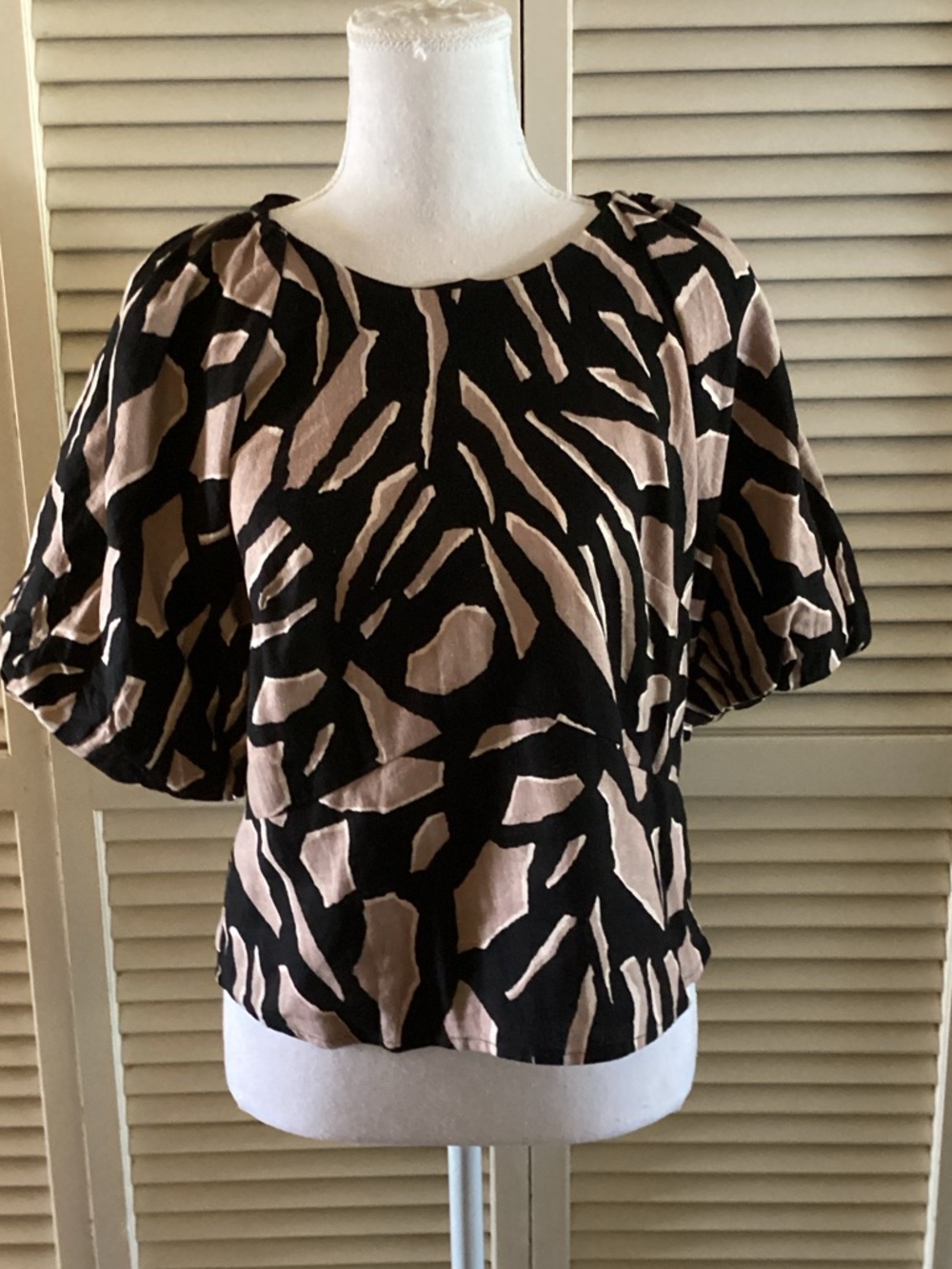 DKNY Black and Beige Animal Print Short Sleeve Blouse
